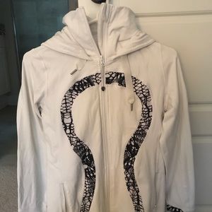 Lululemon Black and white jacket